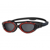 Zoggs PREDATOR FLEX POLARIZED Black Red Smoke - Smaller Fit - Lunettes Polarisées Triathlon et natation